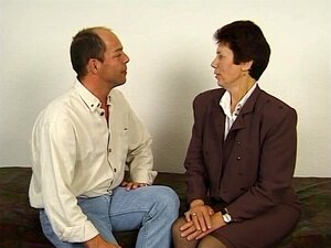 Vanha Mummo Tarvitsee Kipeästi Seksiä