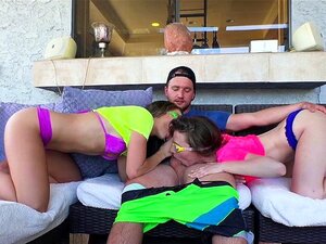 Mofos - Podijeli Mog Dečka - Kimmy Granger Anya Olsen - Dvije Cure U Bikiniju Dijele Dečka. Mofos