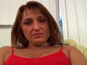 Geile Stiefmoeder Krijgt Twee Pikken XXX Video,