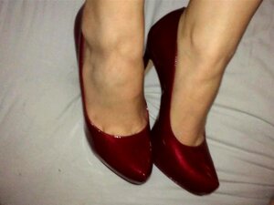 Cumming On Her Red High Heels