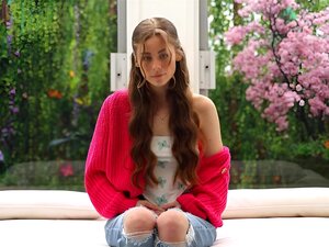 Cutie Iz Susjedstva Sa Slatkim Pjegama Ima Analni Seks