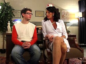 Morgan Bailey Och Hennes ENORMA Laddning Sperma!