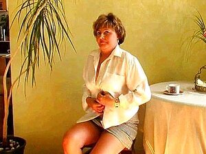 Seksikäs Mummon Pillu Dildolla