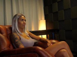 Milf Wants To Get Gangbang For The First Time Takes 8 Dicks