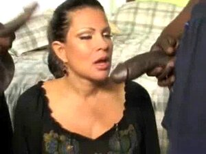 Бринета мама прави међурасни договор