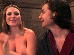 Objectificatie, Als Harmony Rose Een Harde Lul Wil, Krijgt Harmony Rose Een Harde Lul. Het Maakt Haar Niet Uit Waar Hij Aan Vastzit, En Het Maakt Haar Ook Niet Uit Als Je überhaupt Plezier Krijgt! Harmony Gebruikt Kade Als Een Echt Stuk Vlees. Hij Bedekt 