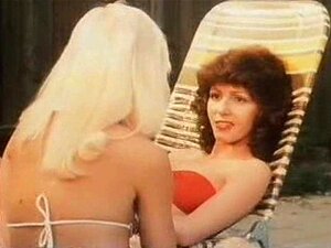 Erotic Radio Lesbian Scene