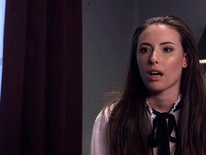 Vastgebonden Brunette Slaaf Anaal Geneukt. Geschoren Kut Brunette Slaaf In Touw Bondage Krijgt Haar Kut Gestraft Door Haar Meester Die Haar Kut Neukt En Tegelijkertijd Haar Lichaam Tintelt Met Elektriciteit