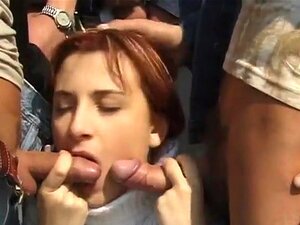 Outdoor Gangbang Buitenshuis
