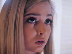 Lexi Avslöjar Sanningen Om Mannen Som Knullade Henne. Lexi Var Nyfiken På Ljudet På Vinden Så Hon Går Upp I Hörnet En Rufsig Nyfiken Man Han Bär Bara Ett Par Underkläder Den Här Mannen är På Väg Att Släppa Loss All Sin Primala Sexuella Energi O