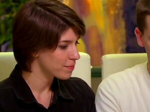 Show De Intercambio De Reality TV Amateur. Parejas Swingers Disfrutando Tanto De Su Eroti