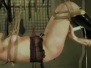 Fantastisk BDSM-fetisj Som Heit Underdanig Fullstendig Dominert Med Vibber Og Pisker