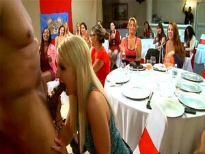 Angel Wird Gefickt, Während Ihre Verbündeten