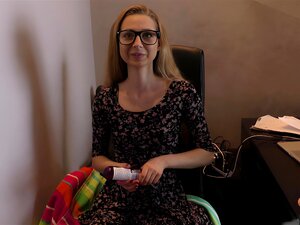 Fresh Areana Fox Estira Sus Agujeros