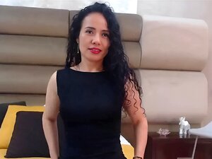 Mature Latina Lady Fingers Herself On Webcam