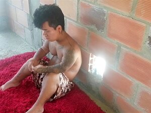 Kiimainen Hän Antaa Minulle Uuden Matkapuhelimen Kiittää Häntä Imen Hänen Pillua Todella Rikas