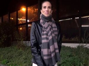 Noćni Seks Na Otvorenom Na Stanici. Ali Bordeaux Noću Seks Na Otvorenom U Postaji