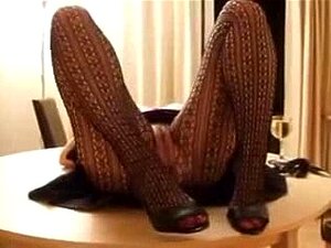 Experience An Exhilarating Display Of Seduction And Desire In Our Steamy Show. Let Our Stunning Performers Take You On A Wild Ride Of Passion And Fantasy. Get Ready To Be Captivated And Entertained Like Never Before.