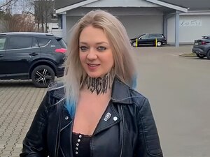 Мидиртихобби-Плавуша покупи странца за мало забаве