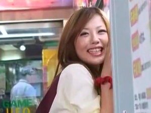 Szalona Japońska Dziwka Miyu Hoshino W Najgorętszym Samochodzie, Masturbacja / Scena JAV