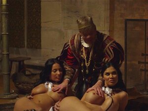 Trio Seks Met Babes Anissa En Jasmine Goed Bedreven In Plezier. Trio Seks Met Babes Anissa En Jasmine Goed Bedreven In Plezier