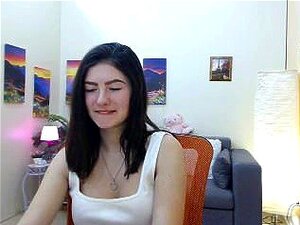 Аматерска риба са великим сисама на веб камери-Више на