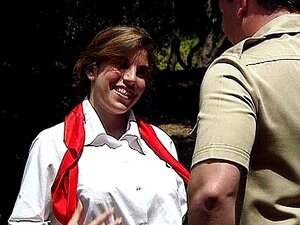 Rampete Søtnos Blir Spikret I Skogen