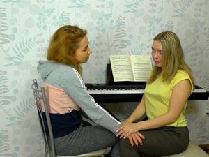 Music Lesson Ends With A Good Lesbian Shag Porn