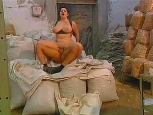 Riesen Hängende Titten Kurzhaarige Werden Richtig Hart Gefickt