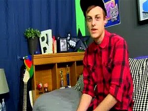 Καταπληκτική γκέι σκηνή. Ο Τζέισον είναι αρκετά έξυπνος τύπος