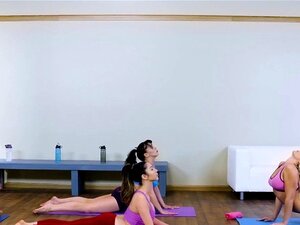 XXX Porno Video - Alaspäin Blair Williams Mick Blue. XXX Porno Video - Alakertaan Blair Williams Mick Blue