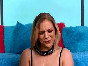 Екстремни курац ц. и агресивни анални секс за девојку са села