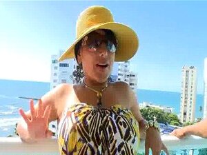 17 Heiße, Schlampige MILF Schnappt Sich Einen Frischen Typen Und Fickt 23