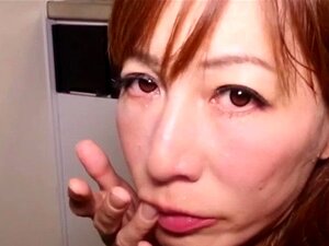 Kinky Housewife Jap Tgirl Gives Sloppy Bj