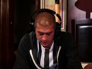 Готичка курва натопљена спермом