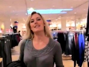 BitchNr1 - Strap-on Neuken En Crossdress