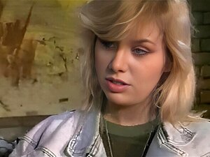 Se Sasha Strange Knulla Och Avsluta Tom Byron Nu! - Vintage, Stor Röv, Tom Byron Porrblondin Med Stor Röv, Sasha Strange Låter Tom Byron Knulla Henne