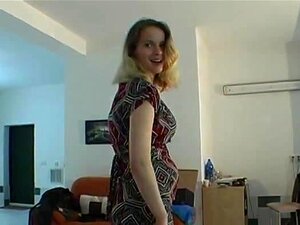 Czech amateur lapdances and shows her curves