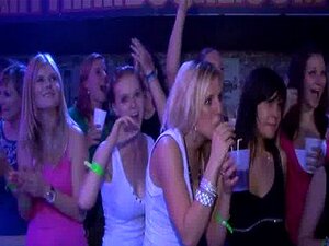 Stor Kuk Knullar Liten Fitta