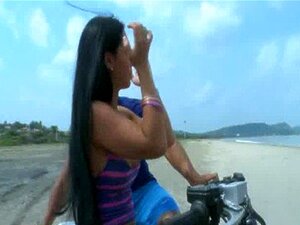 03 Jebanje Vruće Guzice Latine Na Plaži 2