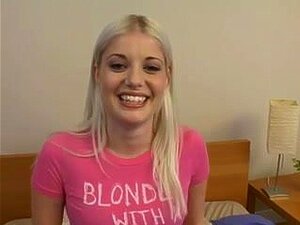 Casting For Porn - Charlotte - Fette Blonde Legal Age Süße, Diese Babe Ist Kein Riese, Aber Diese Babe Ist Eine Echte Frau. Ihr Partner, Während Dieser Typ Ihre Puffige Kleine Legale Altersschlampe Mit Seinem Harten Schwanz Füllt Und Sie Dazu Bringt, Ihn 