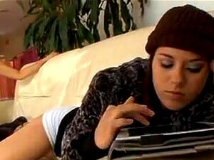 Starsze Kobiety Kochają świeże Dziewczyny: Cherie Pt1