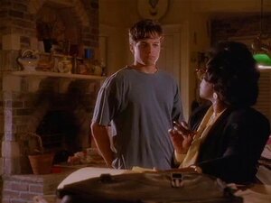 Neve Campbell Party Of Five (Sexigt Roligt)