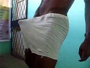 Pau Preto Grande E Fofo Na Boxe Branca