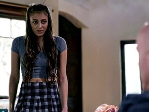 Enseñándole Algo De Disciplina