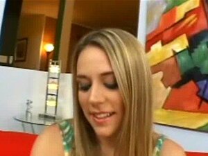 Blond Laska Nicole Dostaje Porządne Jebanie