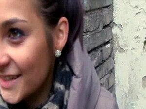 Ashley Woods Flitste Haar Kont En Sloeg Voor Geld In Het Park