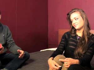 Nika Noire Slikt BBC Tot De Ballen Diep - Cuckold Sessions