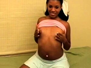 Hora Da Buceta Interracial Com O Nerd