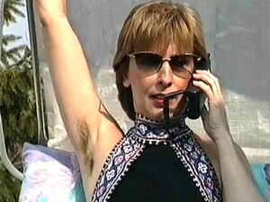 MARION - Marions Aisselles Poilues 01. Je Suis Une Femme Non Rasée De Partout